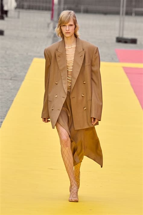 Stella Mccartney Spring Ready To Wear Collection Vogue