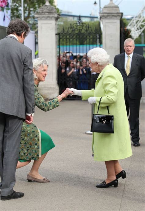 The Queen Leads Royals At Chelsea Flower Show To See Kates Nature
