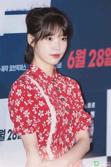 Iu 아이유 Lee Jieun 이지은 At Real Vip Premiere 170627 리얼 And Her Crush