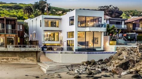 Barry Manilows Malibu Beach House For Sale 10375 Million Wealth