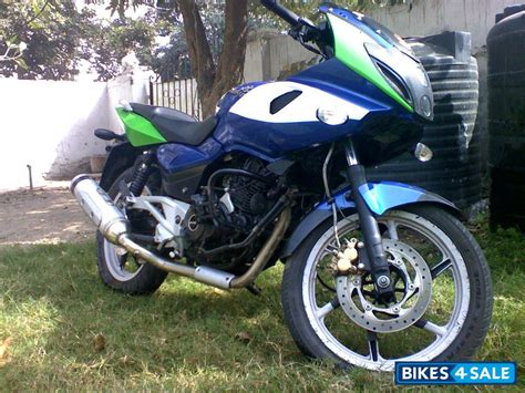 The bike is loaded with a lot of goodies to please it's customers. Bajaj Pulsar 220 DTSi Picture 4. Bike ID 79504. Bike ...