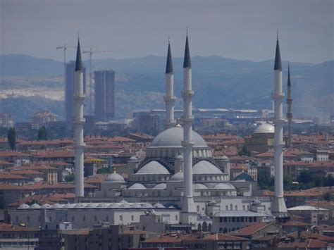 Konstantinápoly a bizánci birodalom részeként több mint ezer éven keresztül a kereszténység egyik legjelentősebb városa volt. Törökország fővárosa, ANKARA! - Istanbuli utazások