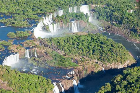 Beautiful World Iguazu Falls The 7 Wonders Of Natural