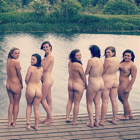 Embarrassed Nude Female Tumblr Blog Gallery