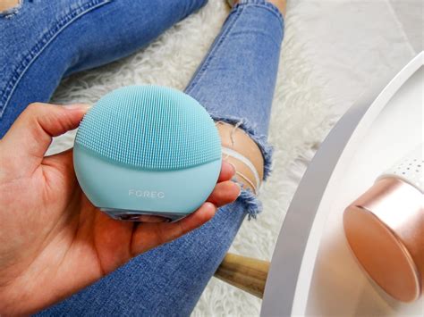 Foreo Luna Mini 3 Sonic Facial Cleanser Review Vote Beauty