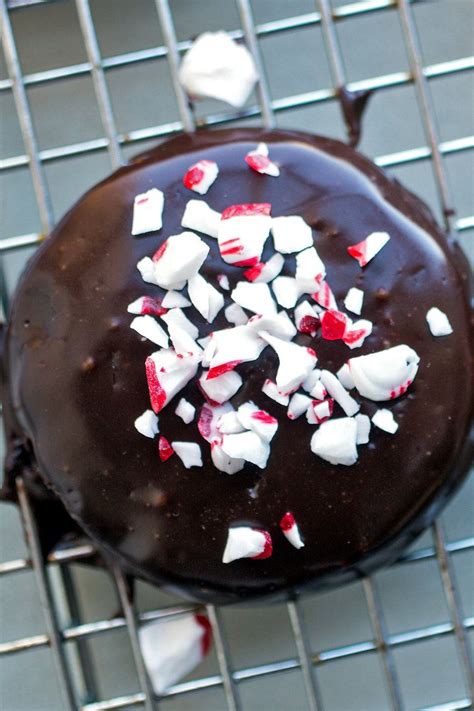 You can either stick to keeping your mixture one colour or separate it into different bowls to create an array of different colours. Chocolate-Mint Thins With Candy Cane Crunch | Recipe ...