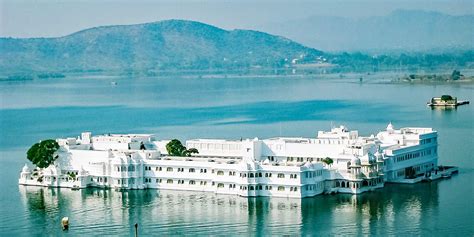 Taj Lake Palace Udaipur Looks Great Rbeamazed