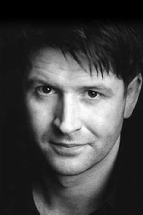 Damian Ohare Qvoice London Based Voice Over Agency