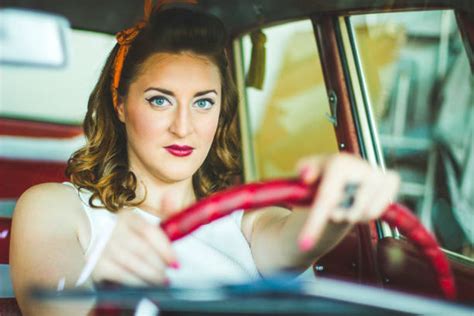140 Pinup Girl Driving Classic Car Stock Photos Pictures And Royalty