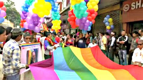 video nepal gay pride brings colour to kathmandu euronews