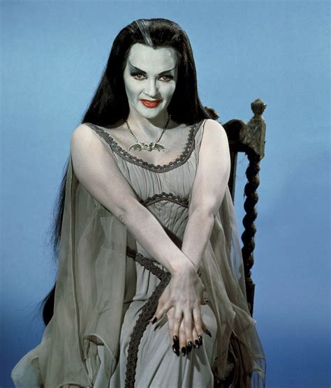 Lily Munster Yvonne De Carlo The Munsters The Munster Yvonne De Carlo