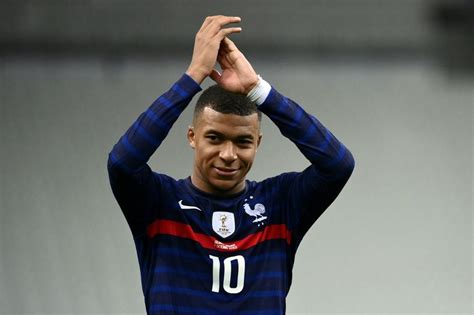 Sports soccer paris saint germain's, kylian mbappe #21 action figure (bundled with pop box protector to protect display box) 5.0 out of 5 stars 1. Kylian Mbappe's Stay With PSG Dependent On Champions ...