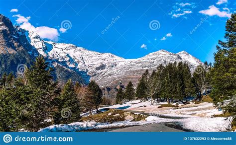 Snow Capped Mountains In Himachal Pradesh Stock Image Image Of