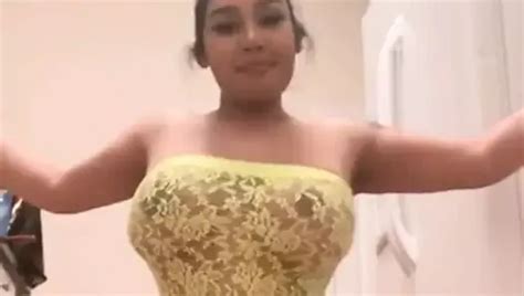 gitanas culonas bailando en bikini en tiktok guarras xhamster