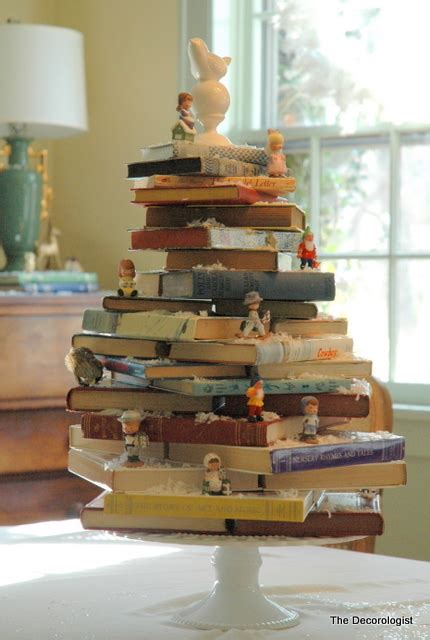 A Book Lovers Christmas Tree The Decorologist