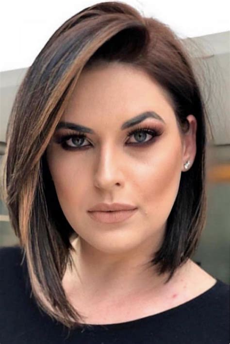 Should you keep your hair longer to let your waves shine through, or should you rock a shorter style? 2020 Trendy Styles For Modern Bob Haircuts For Fine Hair ...