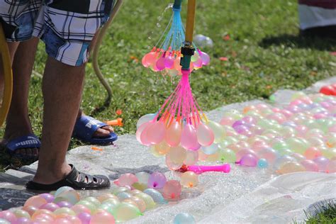 Photos Spotted In Windsors Second Water Balloon Fight Windsoritedotca News Windsor Ontario