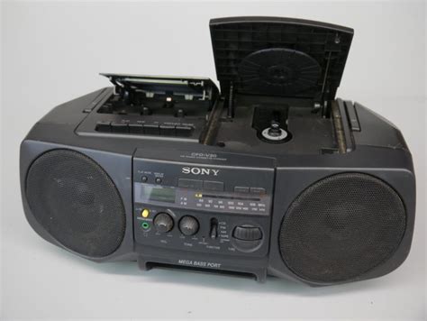 1990s Boombox Cd Player Radio Cassette Hangar 19 Prop Rentals