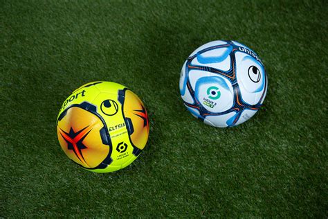 Ne manquez plus un match ligue 2 grace a notre livescore de football francais. uhlsport présente les ballons 2020-2021 de la Ligue 1 et ...