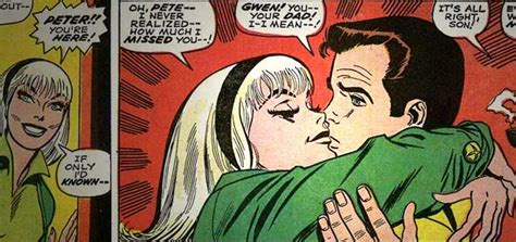 Spiderman And Gwen Stacy Kiss