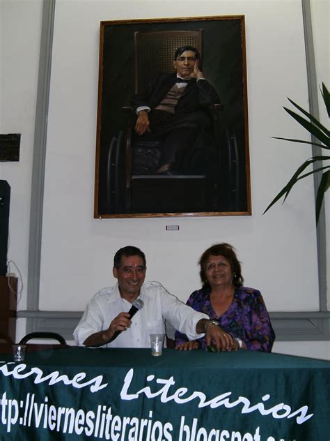 La Familia Bonita PresentaciÓn En Los Viernes Literarios Lectura De