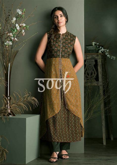 Pin By Almeenayadhav On Salwar Kurti Top Skirt And Duppata Fashion Saree Kurti
