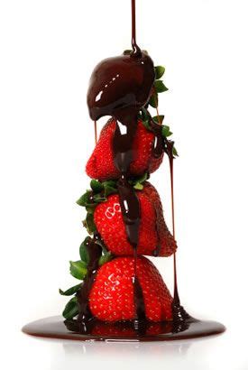 Reviewed in the united states on june 22, 2020. Strawberries Dripping Melting Chocolate | Resepi ...