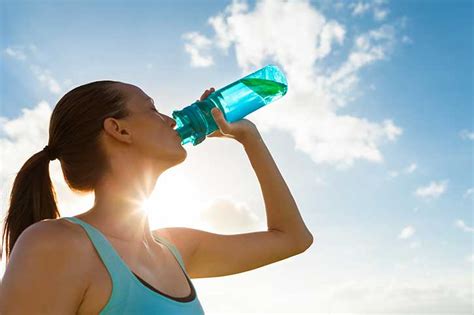 Staying Cool This Summer 10 Hydration Tips Columbia Distributing