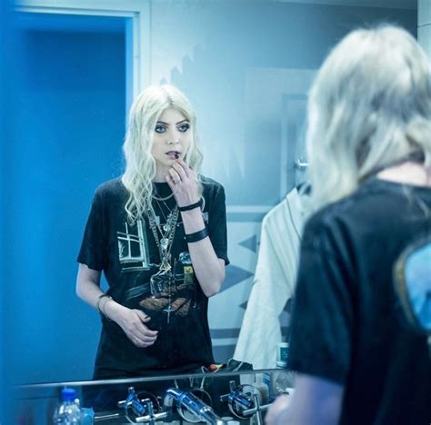 Pin By Doug Cragg On Taylor Momsen The Pretty Reckless Taylor Momsen