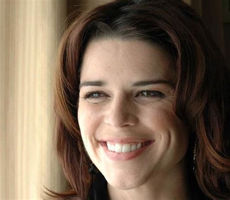 Neve Campbell Campbell Interview