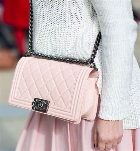 Pink Chanel Purse Style