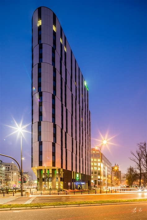 Which popular attractions are close to hotel. Holiday Inn Warsaw City Centre sala konferencyjna Warszawa ...