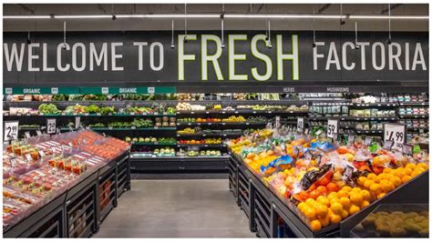 Amazon Fresh Grocery Store Meet Just Walk Out Shopping