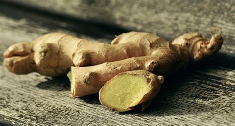 How To Grow And Harvest Ginger Indoors Without Killing It