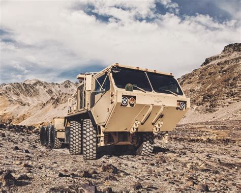 Army Oshkosh Pls Can Load Heavy Cargo In Minutes From The Safety Of Its