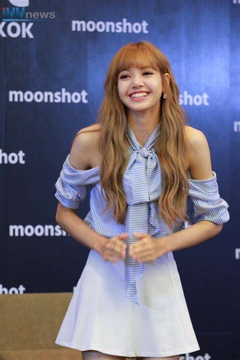 รูปภาพ Blackpink Lisa Blackpink Black Pink Kpop