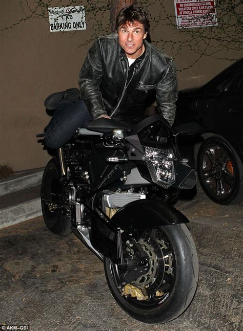 We also got a shot of one of the fighter jets that will presumably be used in the sequel to the hit 1986. David Beckham and Tom Cruise indulge passion for ...