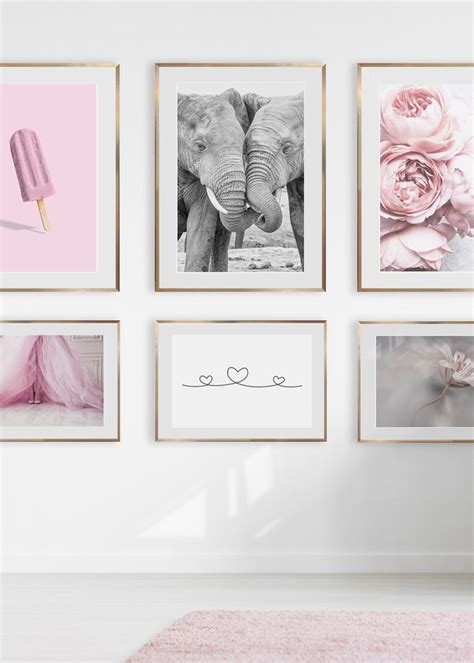 Elephants In Love Poster Hambedo