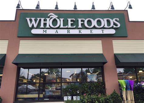 Whole Foods Sales Fall Again Wsj