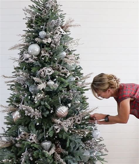 Decorating A Christmas Tree With Balsam Hill Sincerely Sara D