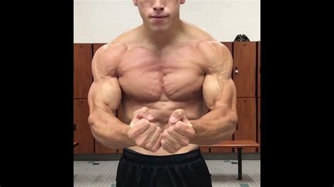 16yo Teen Bodybuilder Posing Huge Muscle Youtube