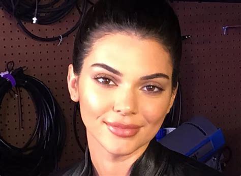 Kendall Jenner Left Instagram To Get Lip Injections The Hollywood Gossip