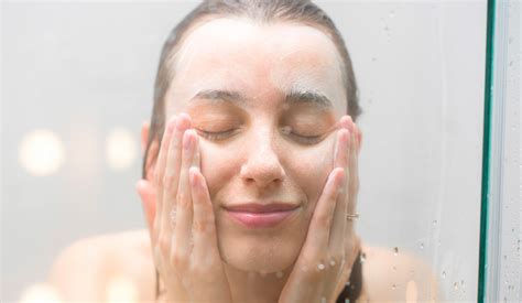 Should You Wash Your Face In The Shower Dcsi