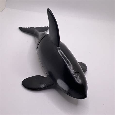 Lot Of 3 2010 Whale Figures Killer Whale Humpback Whales Plastic Pvc