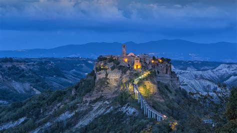 Civita Di Bagnoregio At Blue Hour Lazio Italy Windows 10 Spotlight