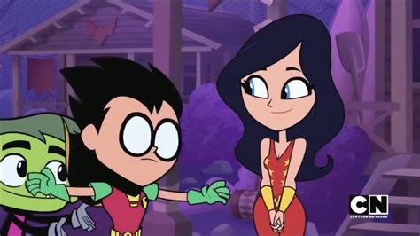 Robin And Wonder Girl Kissing Youtube