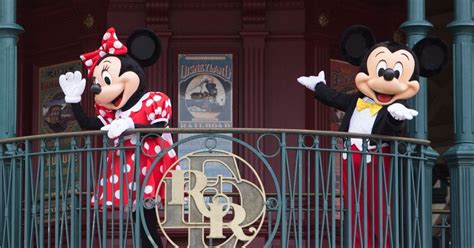 NRJ Belgique | Disneyland Paris : il va falloir patienter avant d’y