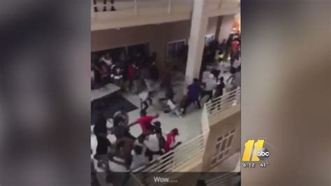 Massive Fight Caught On Video At Unc Greensboro Abc11 Raleigh Durham