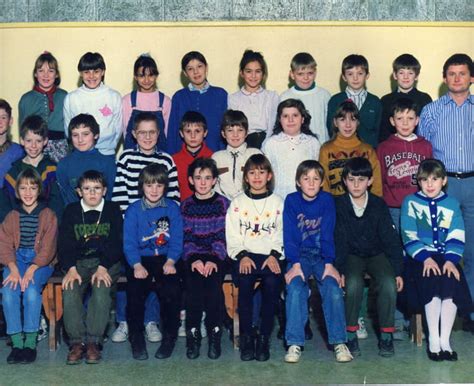 Photo De Classe Cm2 De 1992 Ecole Louis Aragon Ferques Copains Davant