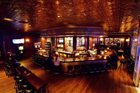 The 10 Best Whiskey Bars In La Thrillist Los Angeles